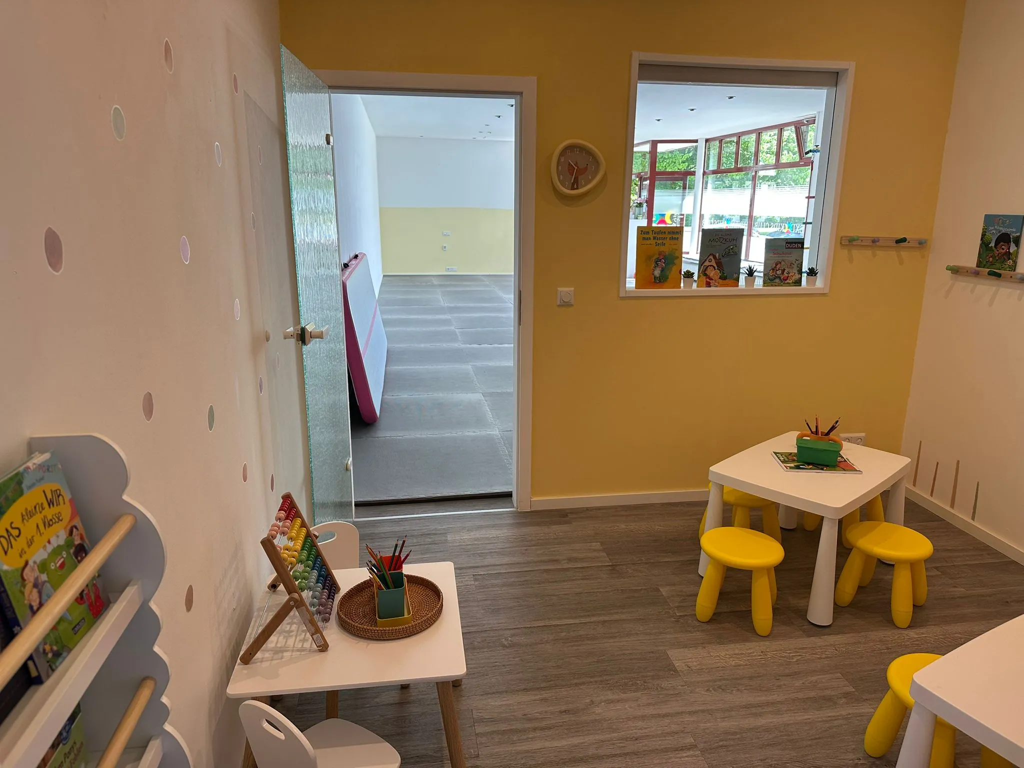 Einblick in die Turnhalle Lunexi Kids Club